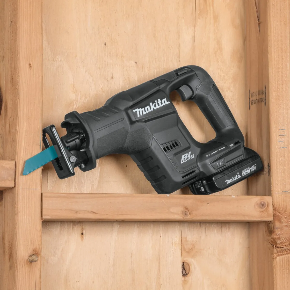 18V LXT® Lithium‑Ion Sub‑Compact Brushless Cordless Recipro Saw