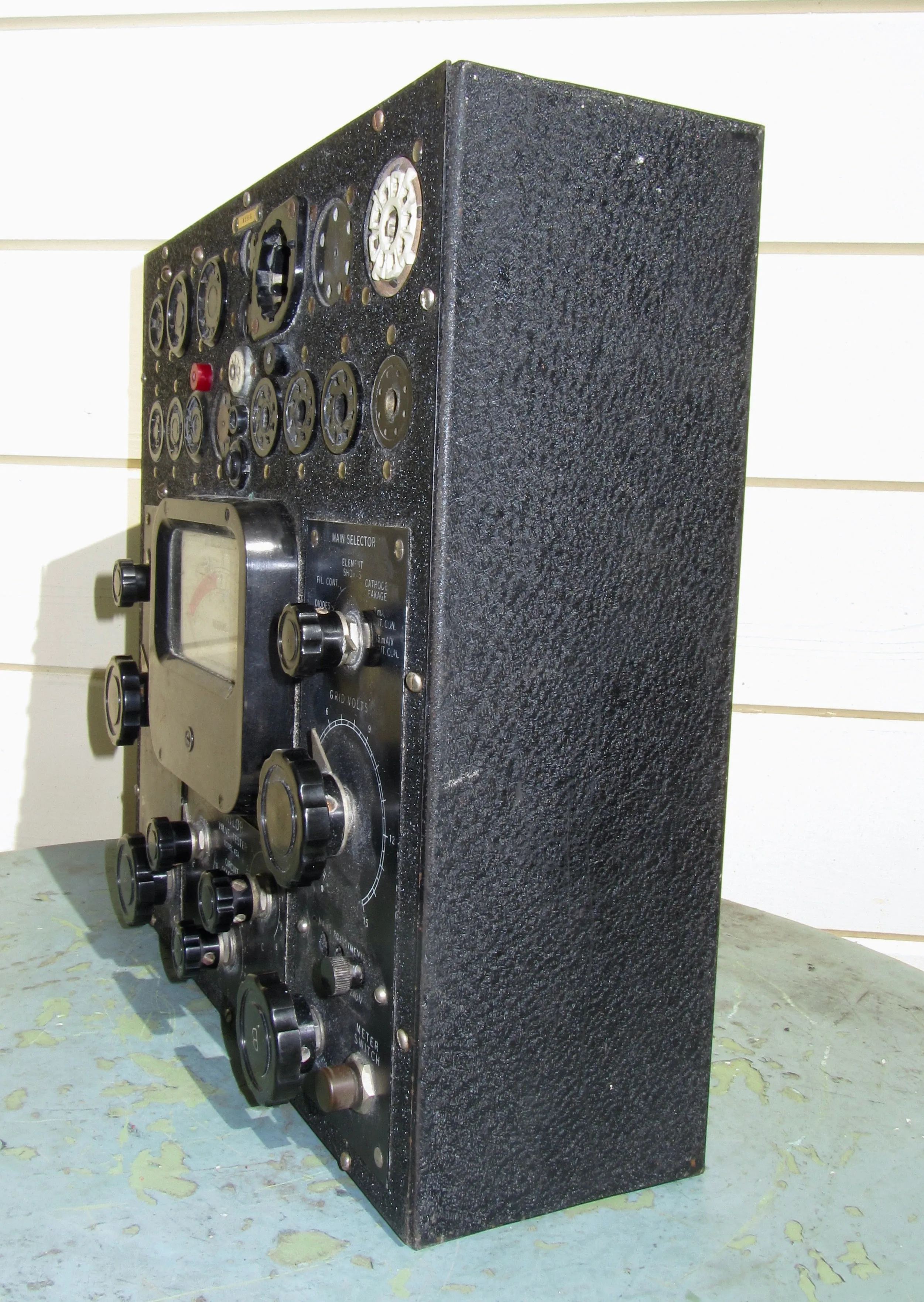 1950s Taylor Model 45A Series 2 Valve Tester With Instruction Manual