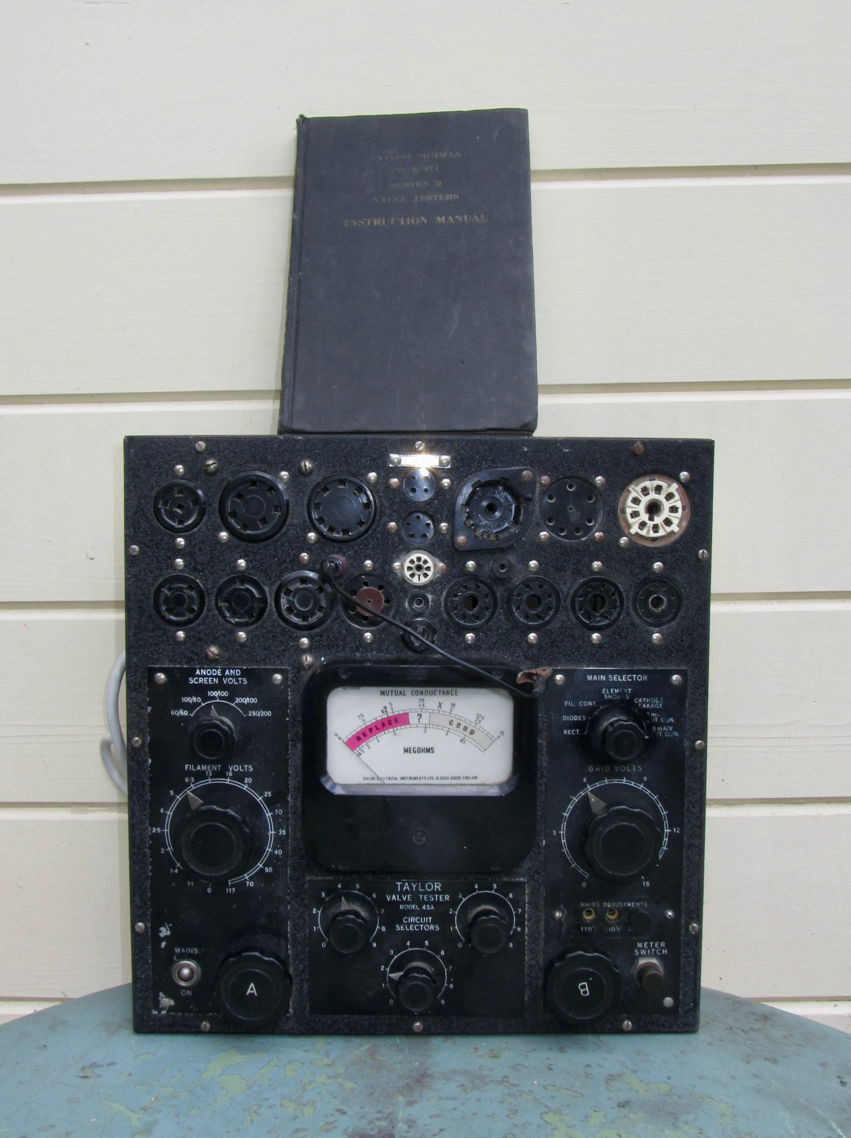1950s Taylor Model 45A Series 2 Valve Tester With Instruction Manual
