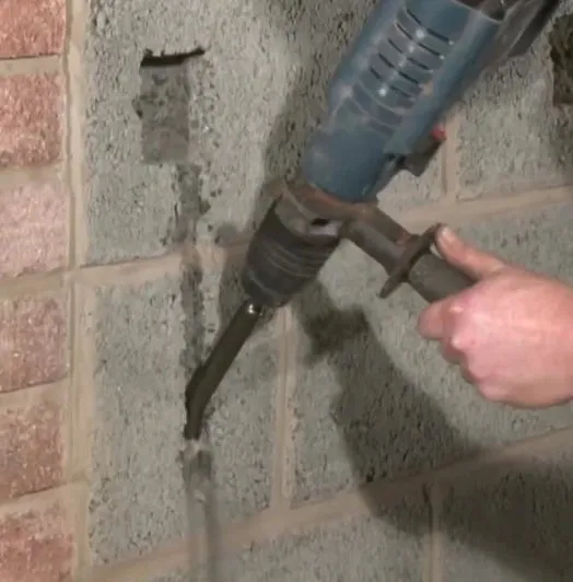 Channeling Chesil - Gouge Flat Chisel for Masonry Concrete Brick Stone